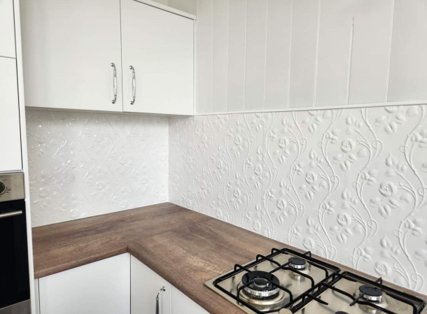 apm_climbing_rose_bris9_facebook