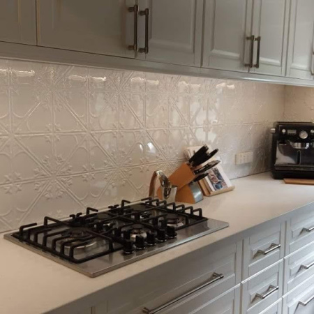 apm crystal white splashback