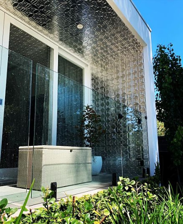 apm daisychain waterfall ceiling opt