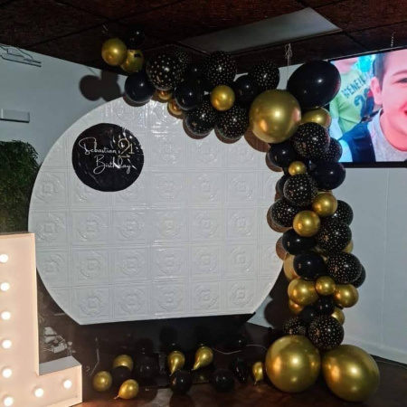 apm_dudley_photo_wall