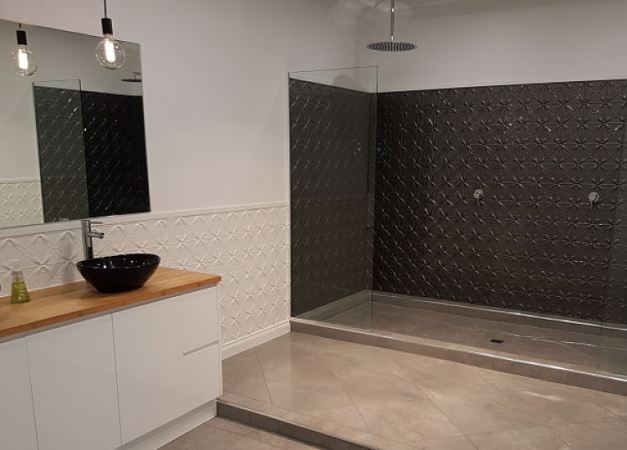 apm lattice bathroom opt