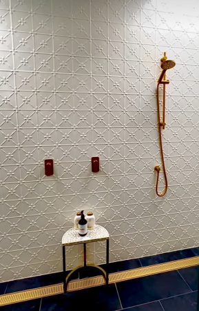 apm_rosemary_shwr8_instagram_crop